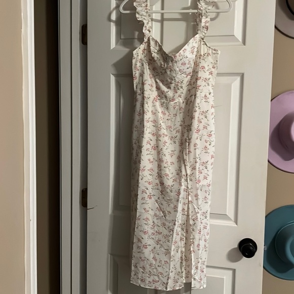 FLORAL RUFFLE STRAP DRESS - Picture 5 of 11